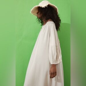 H&M Soft Beige Off the Shoulder Dress